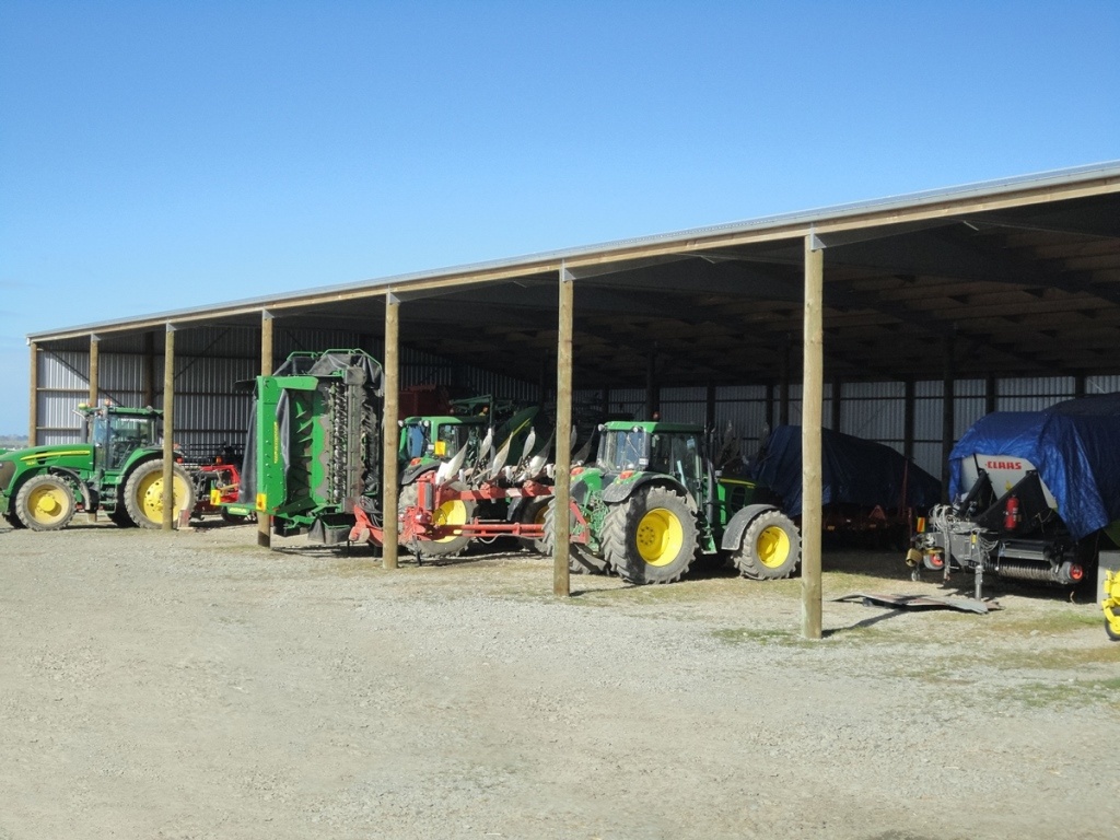 How to cut costs when building a pole shed